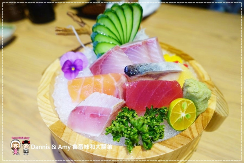 《台北居酒屋美食》心花開日本料理。生魚片。握壽司。丼飯。好吃平價日式料理︱林森北路五條通居酒屋推薦（影片）