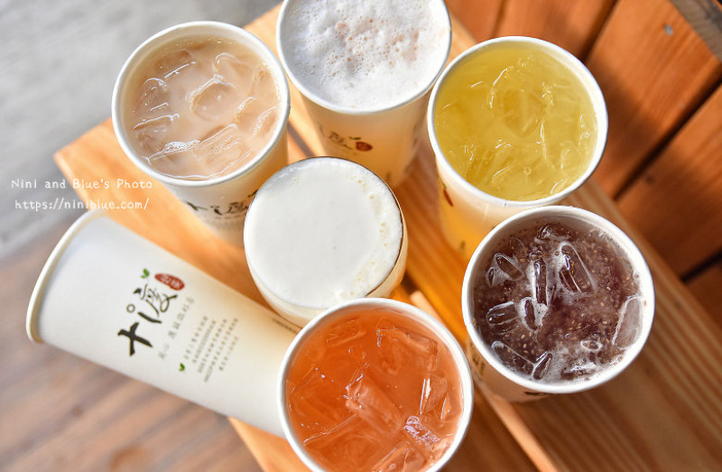 【台中飲料】十渡SHOULD DO茶飲專売 台中果汁茶飲料專賣店，使用有生產履歷的台灣水果，搭配小農牛奶，茶葉來源皆有標示!大推熱飲芋頭鮮奶和台灣味的凍頂鮮橙(附價目表)