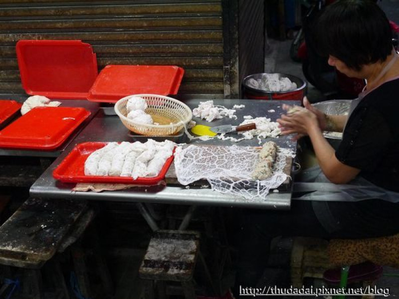 [早餐食記] 嘉義－早晨二遊東市場~(袁家筒仔米糕、蕭家春捲、阿富網絲肉捲)