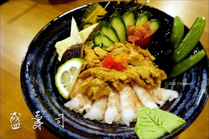 【台中北區】盛壽司。台中天津路商圈美食，平價美味的日本料理～還有各式火鍋可以選擇哦！