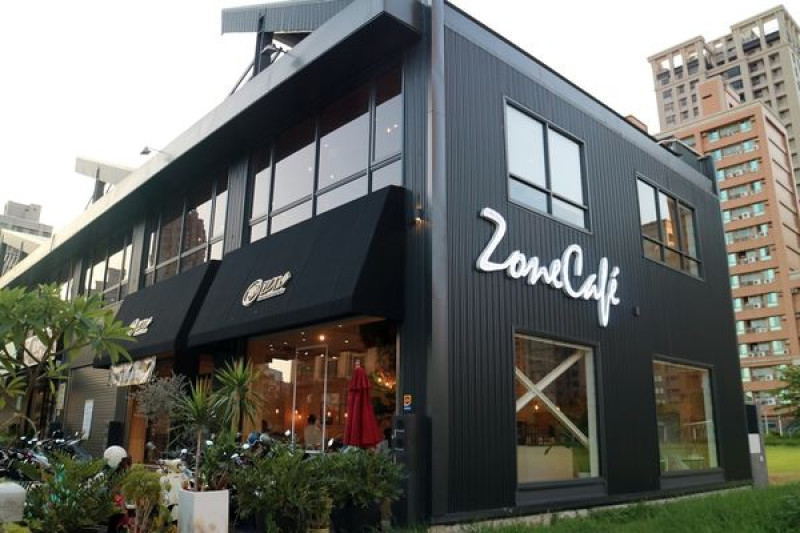 高雄鼓山區=<食>Zone Cafe 弄咖啡-美術館店~網美請站出來＊網美請筆記!美術館旁的美麗店家＊好吃又好看!=