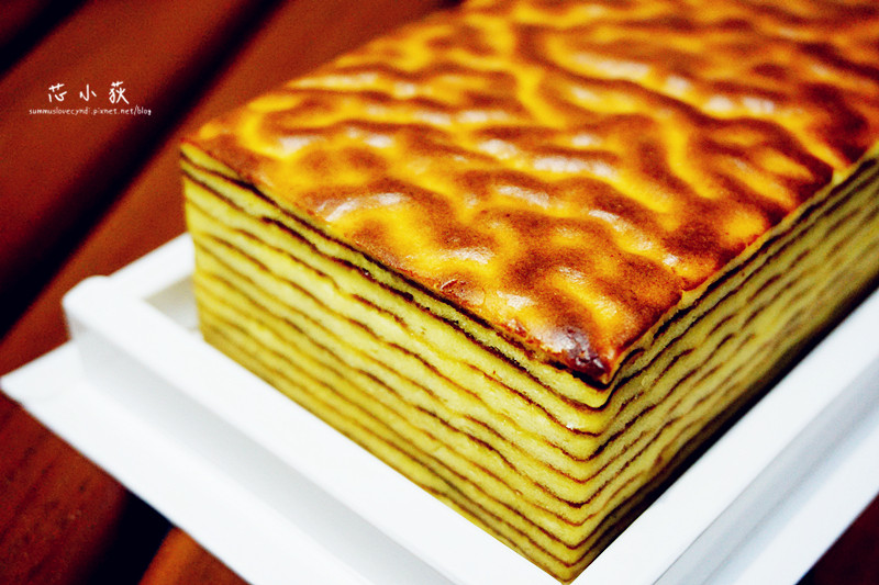 阿默典藏蛋糕(台中新光三越店)。紅翻天沒有人不知道的千層蛋糕，荷蘭貴族手工蛋糕，美味不甜也不膩，大小朋友都會超喜歡的!