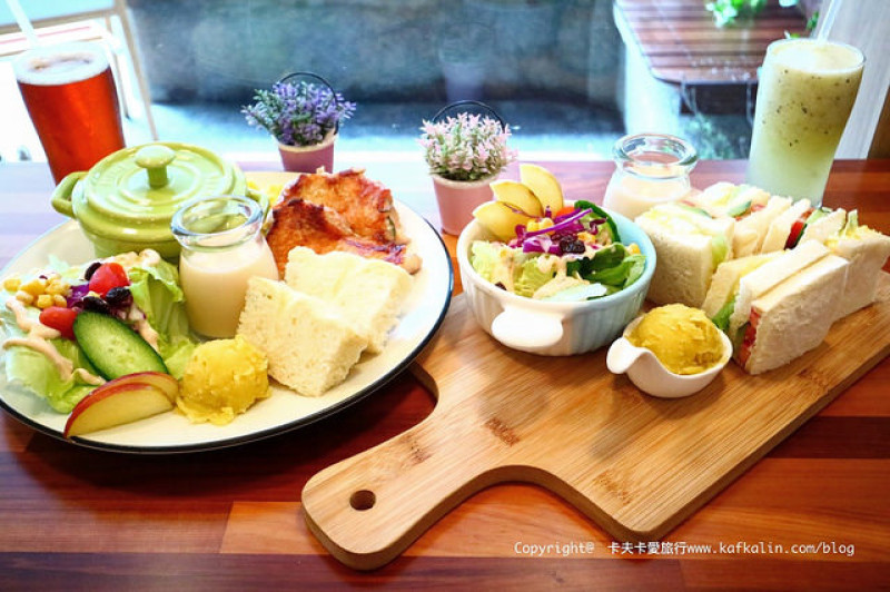 【宜蘭早午餐】小巷時光｜巷弄內的輕食咖啡蛋糕下午茶小店