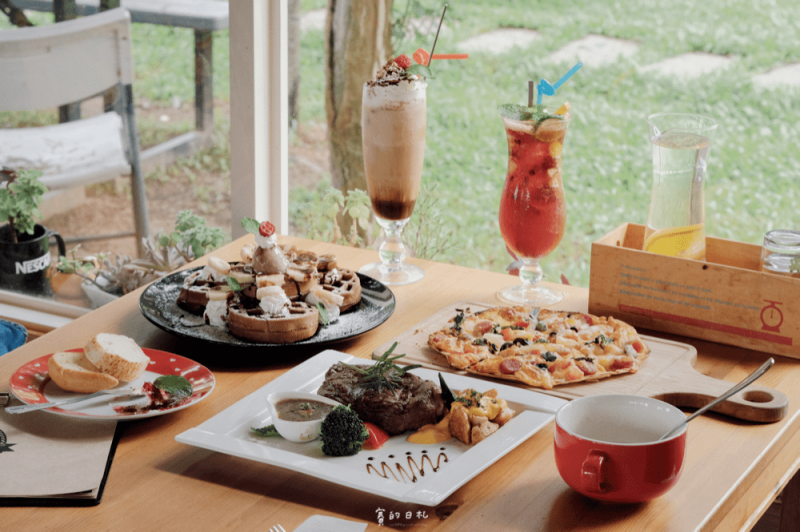 普羅旺斯小木屋餐廳｜新竹新埔美食、寵物友善餐廳｜不需要出國也能有的南法小風情，亦有提供民宿。