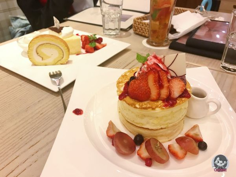 [食記/台北中山]LeTAO小樽洋菓子舖 捷運中山站 來自北海道的美味厚燒鬆餅 香濃乳酪塔 北海道霜淇淋 北國風情日系下午茶首選