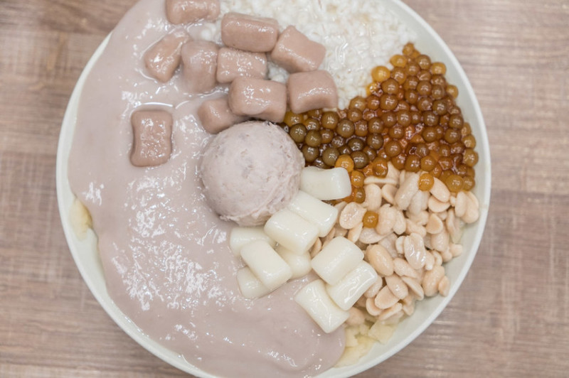 芋頭控必吃『阿爸の芋圓』史上最狂的芋泥冰、樂華夜市必吃美食、蔗片冰、爆料芋頭冰、『招牌芋泥芋圓炭燒蔗片冰』