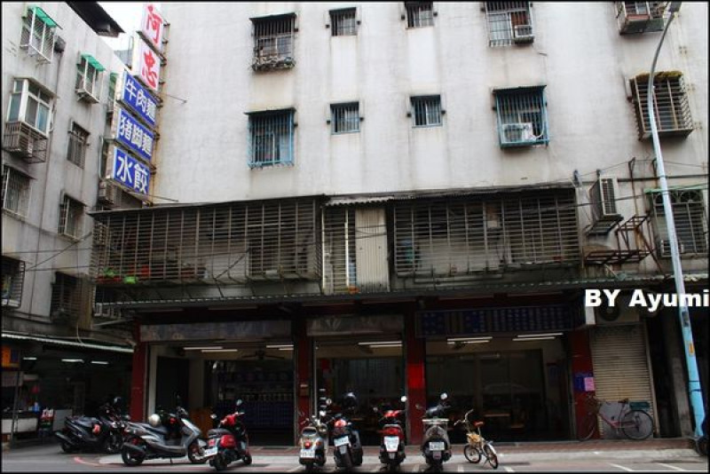 『體驗團』阿忠牛肉麵～來自新莊好吃的牛肉麵麵店二訪        
      