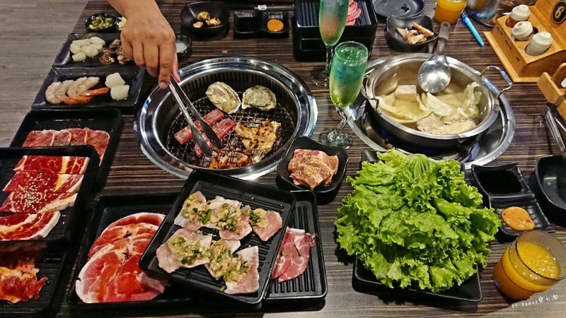 ★高雄前鎮★【好客燒烤】新光三越三多店/歡樂餐/好享肉/好海派/啤酒暢飲。