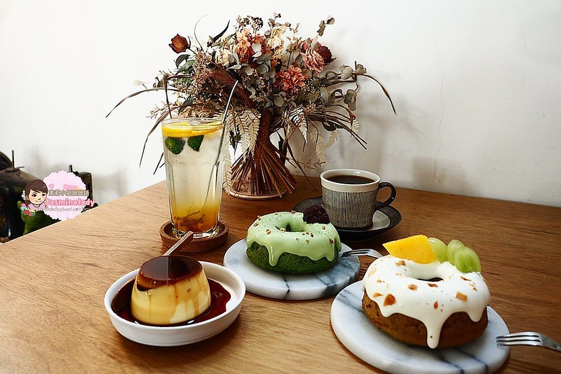 【台南│安平】Meller 墨樂咖啡│台南下午茶必吃！少女心戚風蛋糕不可錯過（近安平老街）