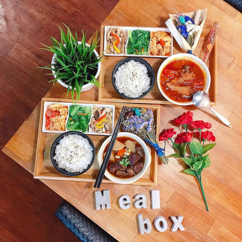 【台中南屯區 - 米盒子MealBox】台中便當簡餐推薦║平價消費也能擁有小清新的用餐環境！內用+25元湯品無限續碗！公司/團體/會議訂購便當的好選擇！