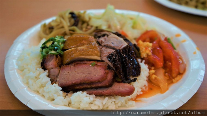 【台北信義】香港旺旺燒臘便當 嘉旺燒臘便當 港式便當 獨門醬汁搭配香鹹油蔥 和平東路三段/安居街