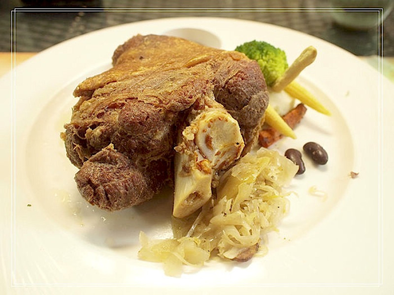 ＜苗栗餐廳＞綠葉方舟景觀餐廳。 幸福那一國～山那邊