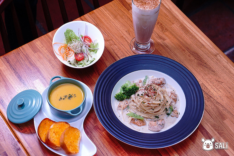 彰化員林 45號咖啡｜11月份起提供晚餐，主推義大利麵及燉飯，親民實惠價格，餐點份量誠意十足 (鄰近員林公園/右舍咖啡)