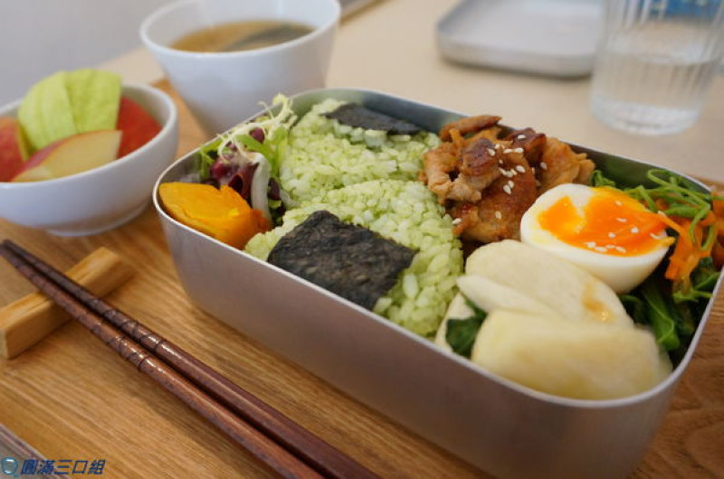 【食記】高雄苓雅_May16cafe@數字給予之下的特殊意義 來516感受那小寶餐盒的滿滿愛心