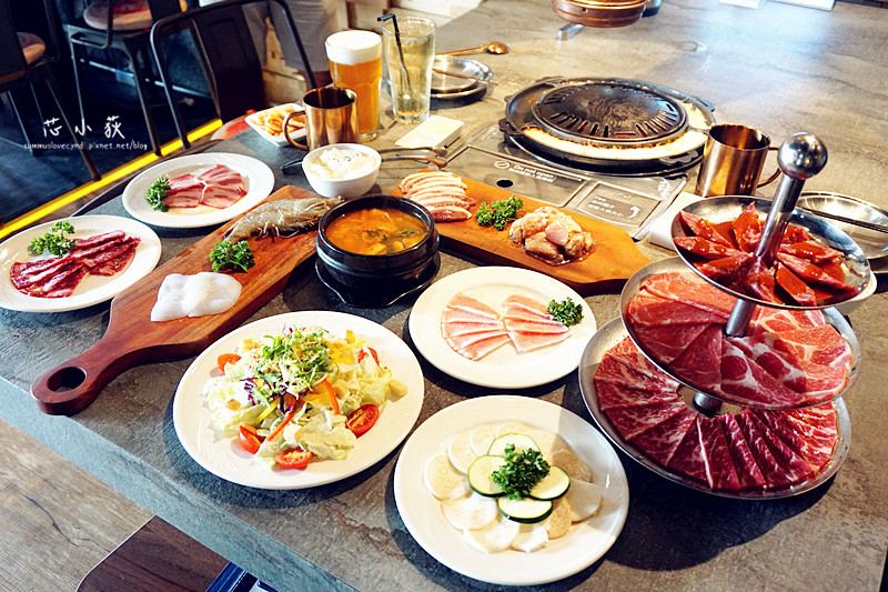 KAKO KAKO 日韓燒肉-台中公益旗艦店。韓系時尚夜店風燒肉，主打安格斯Prime等級的牛肉，小山園抹茶刨冰爆好吃!