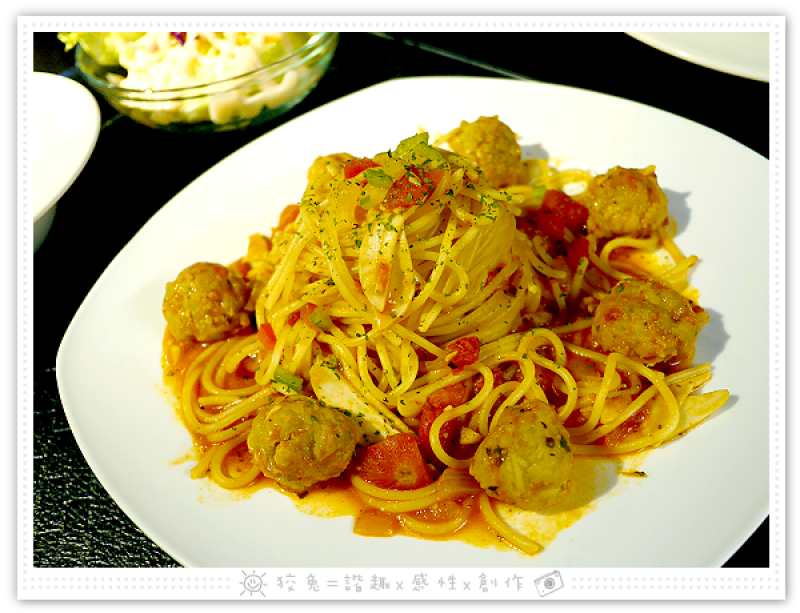 [台南食記] Ciottolo小石子義式廚房~人氣爆棚！平價套餐158元起！義大利麵附沙拉、濃湯、餐包、飲品！德安百貨B1樓層！