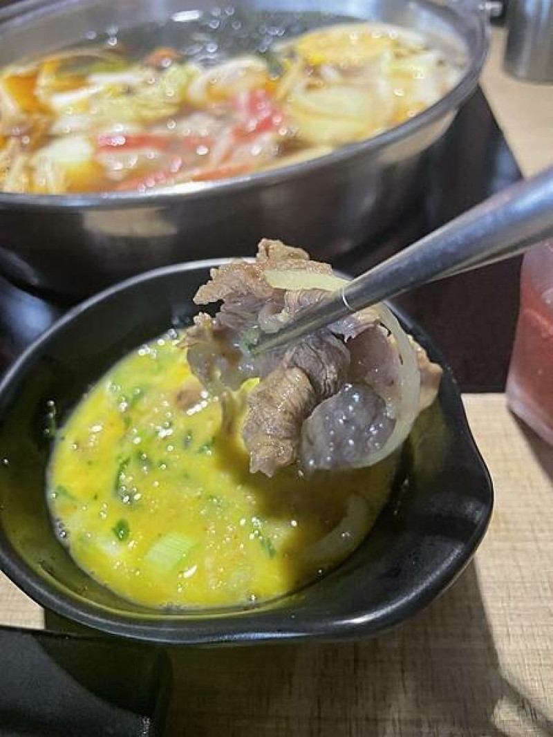 桃園市中壢區桃園中壢-老字號壽喜燒吃到飽-本燔野菜農場