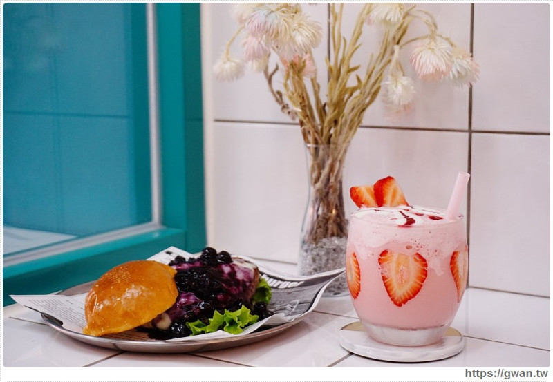 咖樂 Show the Color | 一秒飛到首爾的韓風咖啡廳，夢幻早午餐好拍又好吃