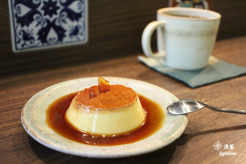 [ 北門站迪化街美食 ] 淺藍 × 幻猻家珈琲 Pallas Café～獨特自製咖喱飯與布丁，餐點與服務都有讓人難忘的溫度