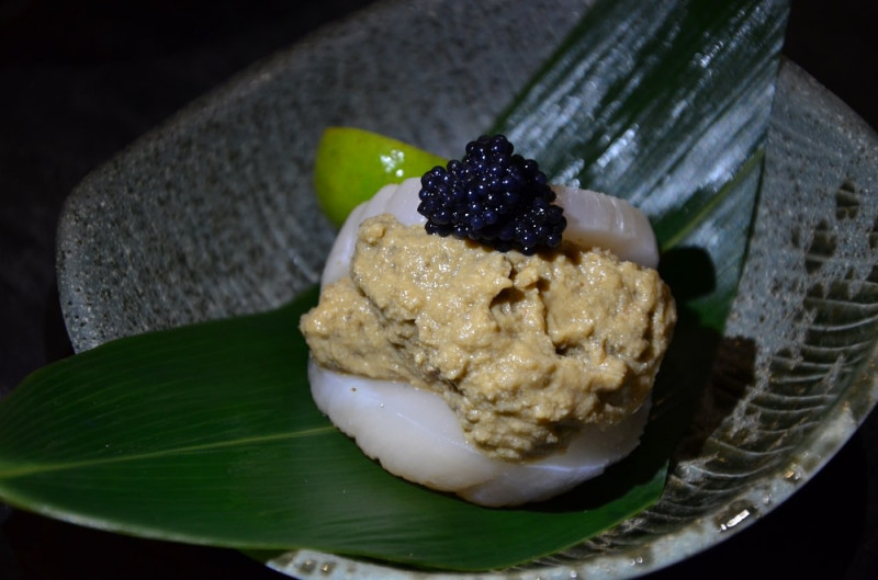 錵鑶 日本料理 台中文心店│北部超夯的聖凱師來台中囉~干貝蟹膏漢堡超奢侈！