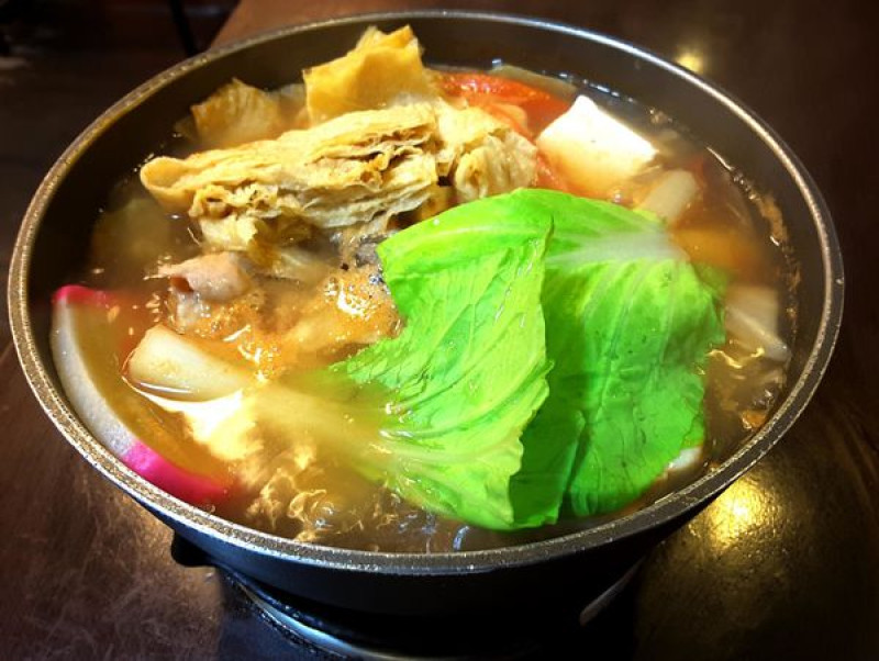 【基隆】21金小火鍋臭臭鍋基隆廟口店~以21種配方熬煮，種類多元