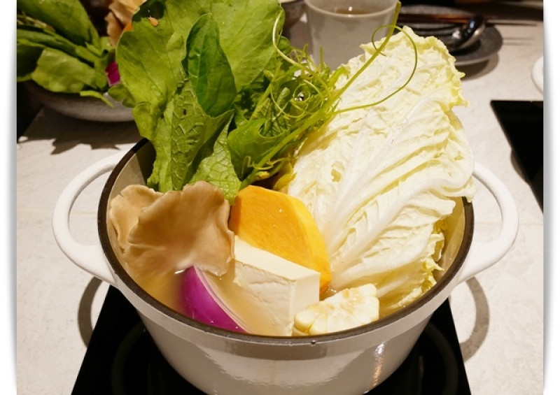 最美的火鍋店，用美鍋吃火鍋!! -「有你真好火鍋沙龍」❤