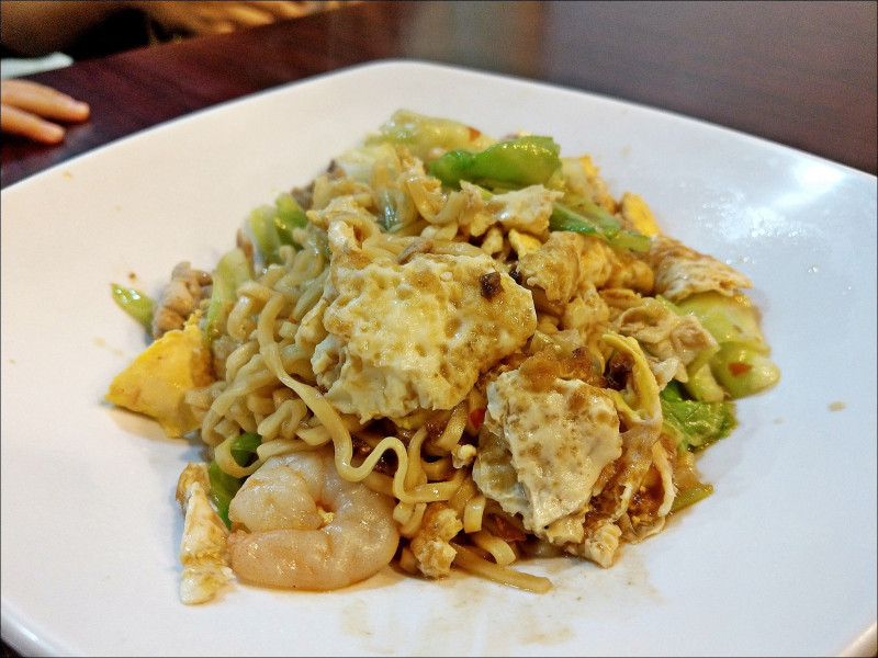 [台中] 金門小食店 金門戰地特色美食炒泡麵重口味有好吃 可惜沒吃到金門的廣東粥