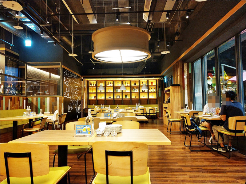 [台中] BELLINI Pasta Pasta 台中秀泰站前店 好久不見的二訪 沒以前剛吃的時候那麼驚豔了