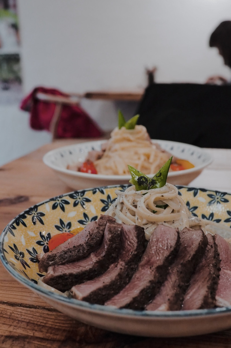 肆月捌xDaKuaiDai甜室 ▎台中美食｜一間溫度老宅手作料理，好吃必推義大利麵！