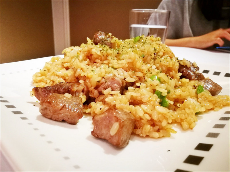 [台中] LaKITCHEN 新菜色清炒義大利麵 配沙朗牛肉炒飯好銷魂