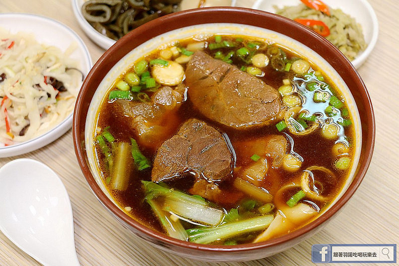 【羽諾食記】『口品刀削麵』❤新店真材實料牛肉刀削麵 牛筋牛肉給的不手軟!!❤捷運小碧潭美食推薦