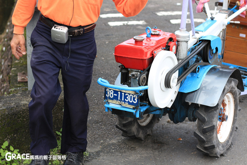 北部親子景點宜蘭》帶孩子搭農耕車輕鬆旅行【鐵牛力阿卡遊內城】! 早期農村生活之宜豐碾米廠 x 環保袋DIY x 鐵牛車筆筒DIY~(橫山頭農村再生2日遊)