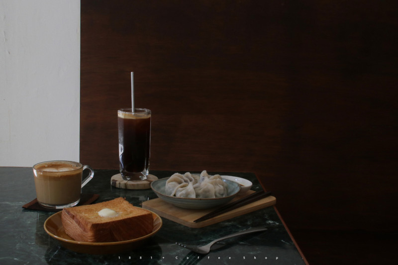 1881+ Coffee Shop，永和的咖啡日常，請把這裡當成街角的休憩站。新北咖啡/甜點【男子的日常生活】