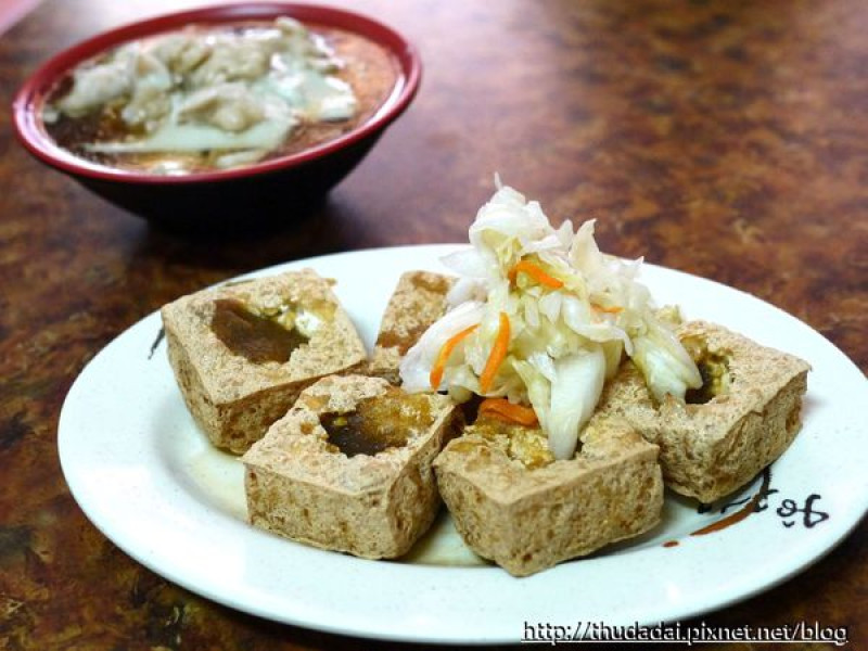 [小村食記] 苗栗泰安－洪台玉臭豆腐、豆花