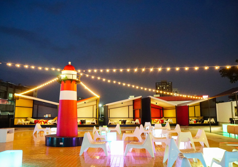 [高雄]海洋微光Ocean Light-都市秘境紅燈塔夜景~高雄最浪漫景觀餐廳 - 美食好芃友
