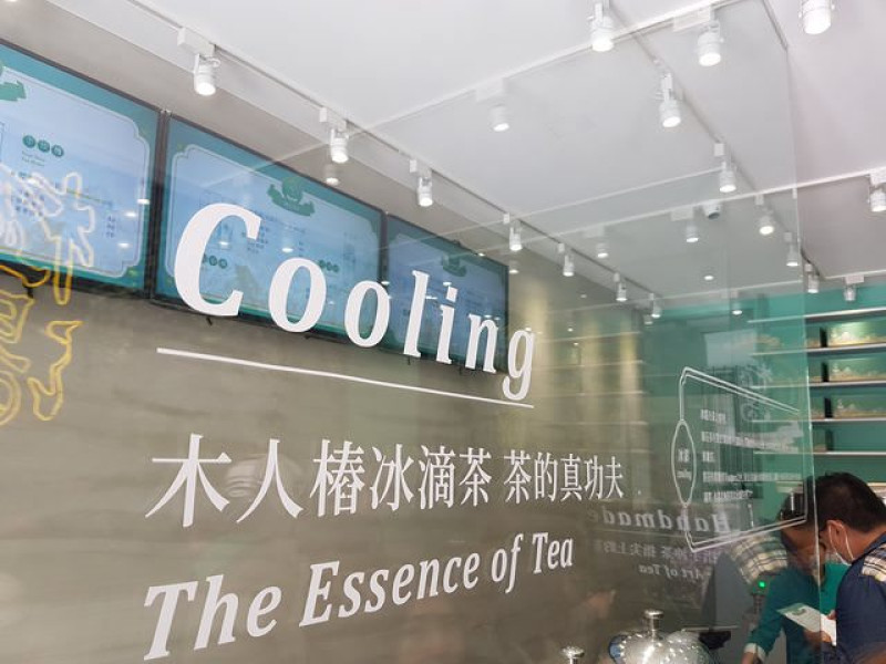 [高雄飲料] 極渴(圓石三代店)-全台首創易開罐現泡茶飲 / 高雄茶飲推薦 / IG 打卡必備