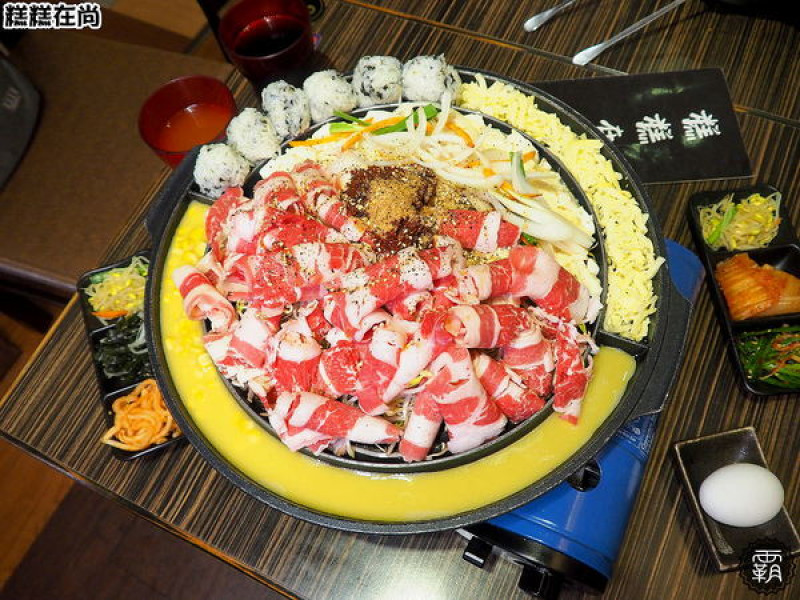  糕糕在尚豐原店不只有韓國烤肉，澎湃的豆腐鍋，肉片堆起來像座小山！        
      