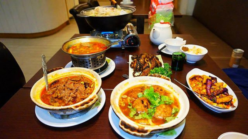 [高雄美食] 川寧食堂(小鄒的店)-30年經驗老師父的美味川菜 / 高雄川菜推薦