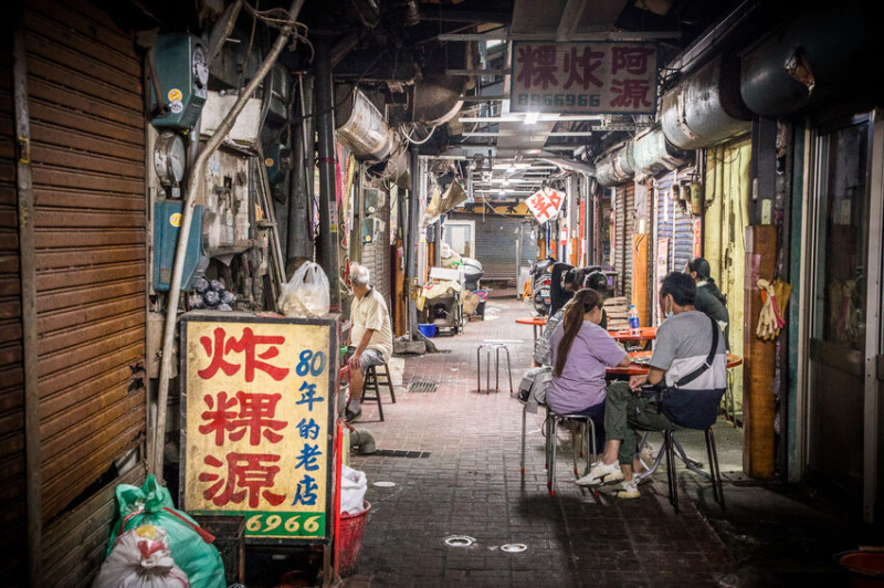 彰化縣二林鎮阿源炸粿｜深藏傳統市場超過90年老店，超酥脆古早味炸粿