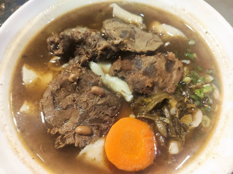 八方盈精燉牛肉麵-桃園八德/麵食滷味都美味.免費豆花吃到飽 - 潔絲蜜愛生活