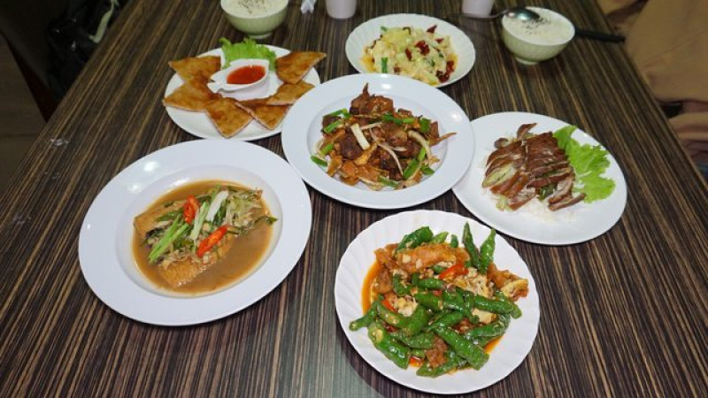 [台南美食] 學甲食堂-家常川菜口味平價美味 /台南川菜推薦  /台南東區美食 /台南平價熱炒