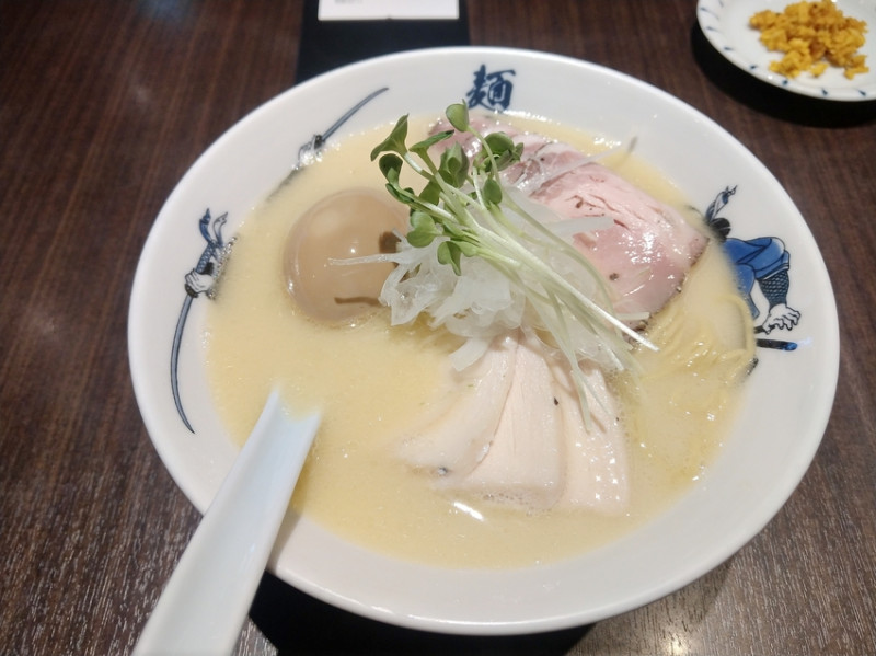 【台北中正】【麵屋武藏本店】推薦這幾年所嚐過最驚艷的一碗日式拉麵就決定是他了