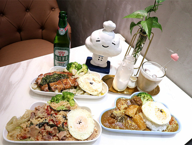 台北松山美食｜Mr.雲創意食堂｜雲朵造型特色餐廳｜交通方便｜被雲朵擁抱｜好拍又好吃的｜價格實惠親民｜捷運美食｜西松國小周邊美食｜網美文青餐廳