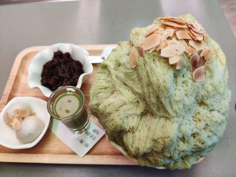 彩虹雪 冰館-台南東區/網美必來天然水果雪花冰甜品 - 潔絲蜜愛生活