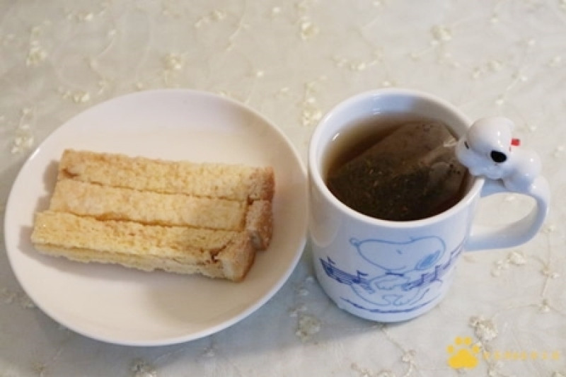 【花蓮伴手禮】跟著部落客－米茶熊一起品嚐花蓮縣餅的美味！