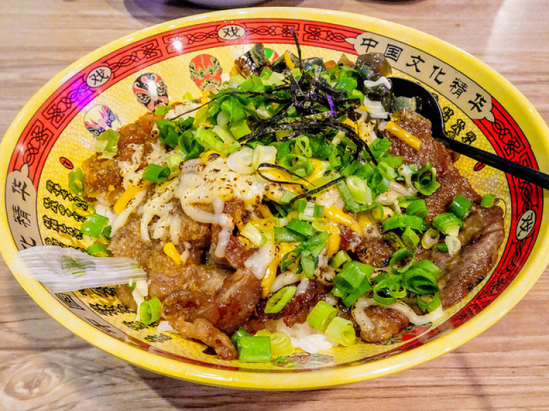 台北中山｜無敵食堂～招牌皮蛋系小吃大膽玩創意！懷舊食材的新味覺體驗（捷運中山站）（捷運中山站）～