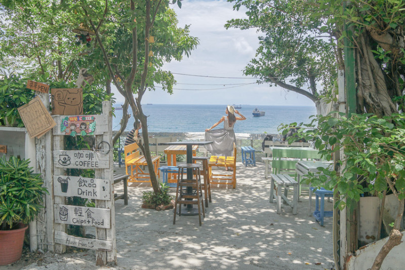 [高雄海景咖啡]萊加呵Nine J-一秒來沖繩賞海!平價柴山秘境海景咖啡廳 - 美食好芃友