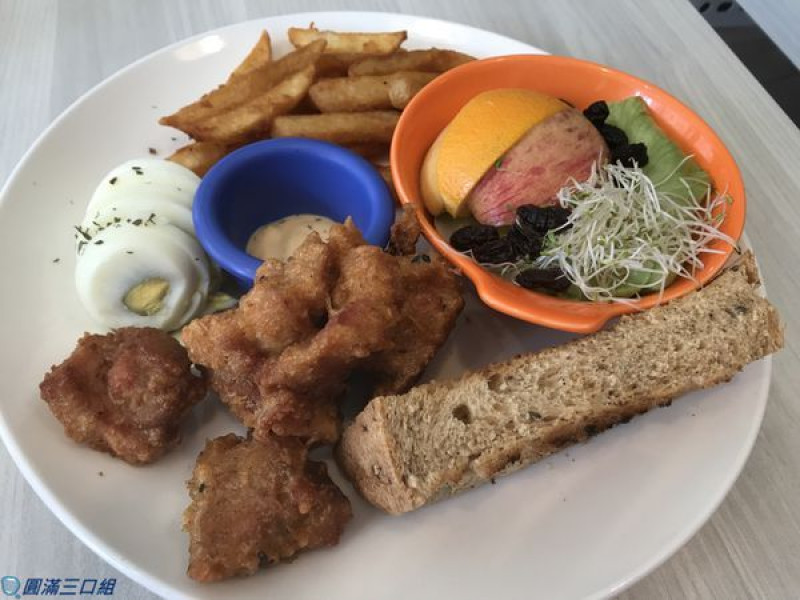 【食記】高雄鳳山_加減晨廚@多樣化的早午餐組合 要怎麼加減乘除都行