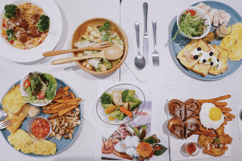 台中南屯區 Chow Chow Cafe 巧巧咖啡｜一起來場輕食下午茶的約會吧 ♥ 西區早午餐