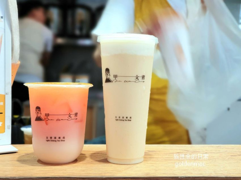 台中美食 │ 甲文青茶飲飲料店 逢甲店 逢甲夜市人氣文青風飲料店 路過也忍不住拍照打卡 季節限定飲料別錯過